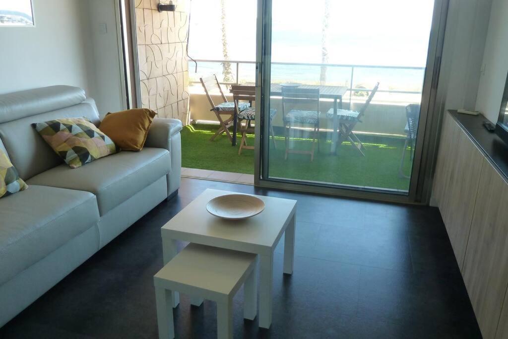 Front De Mer - Emplacement Prise - T2 Moderne Et Climatise - Tout A Pied 방돌 외부 사진