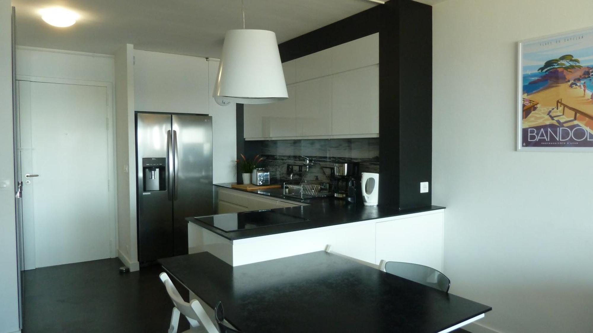 Front De Mer - Emplacement Prise - T2 Moderne Et Climatise - Tout A Pied 방돌 외부 사진